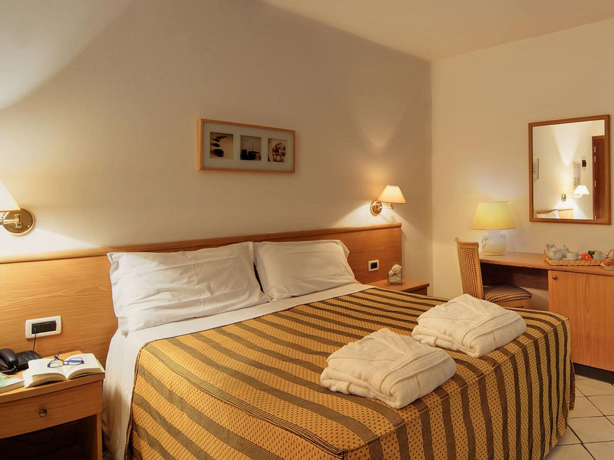 Hotel La Luna Ischia Esterno foto