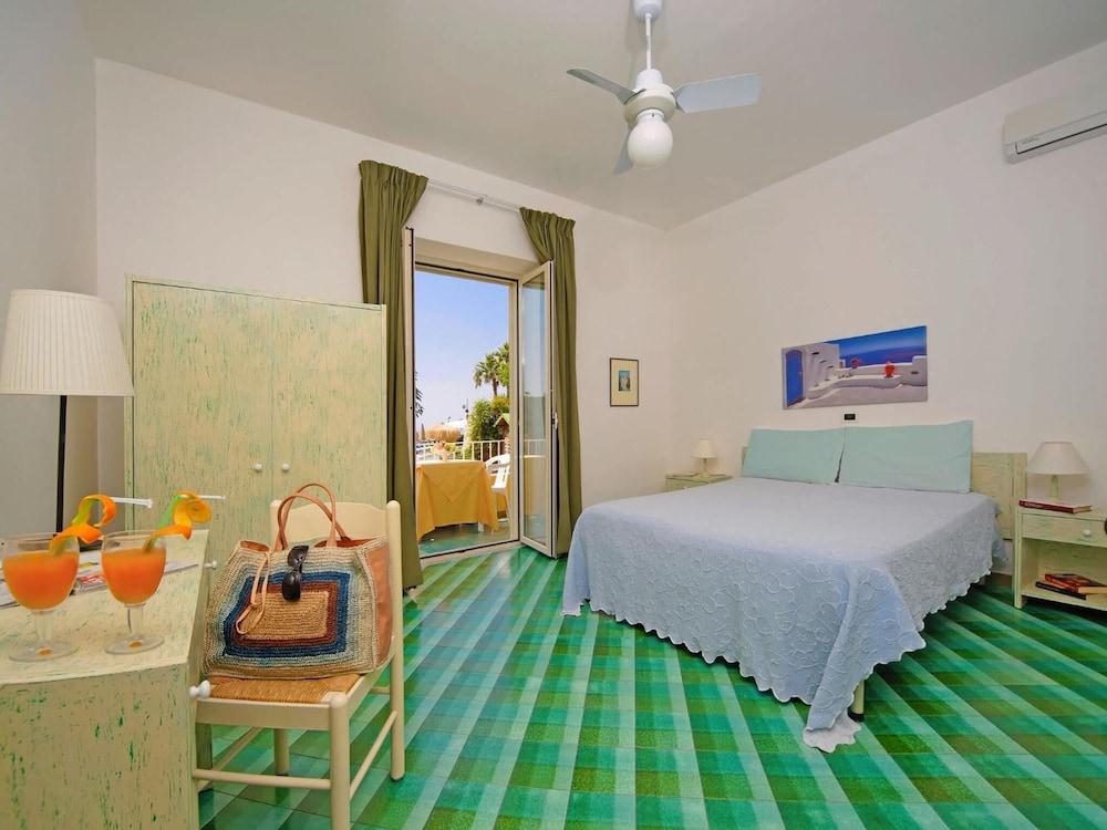 Hotel La Luna Ischia Esterno foto